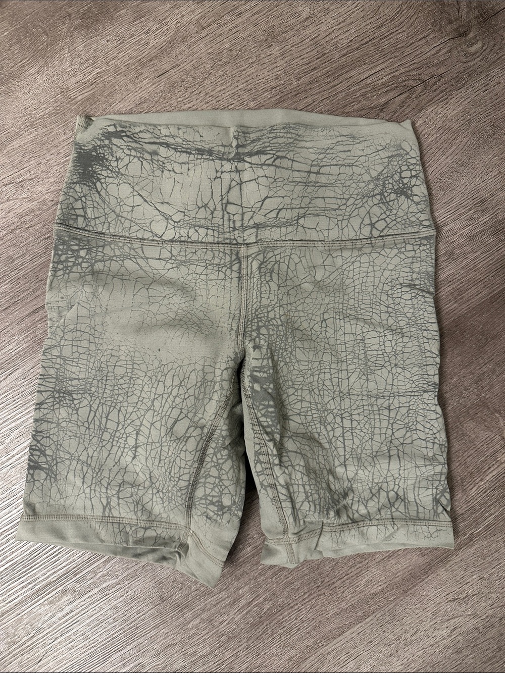 Lululemon Wunder train short 8”